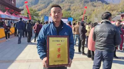 2025年，甘肃省陇南市康县天麻麻王评比及招商会在阳坝召开。三河坝镇斜坡村天麻种